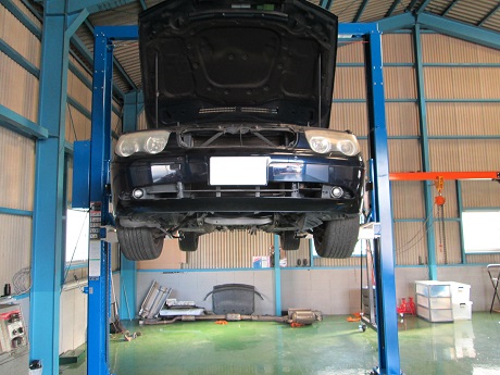 A/T警告灯点灯でシフトアップしない修理で入庫の　E65　BMW　745i（ZF6HP26）です。...